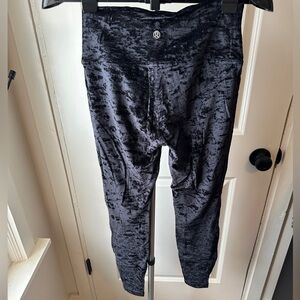 Lululemon Black Velvet Leggings Size 8 NWOT
